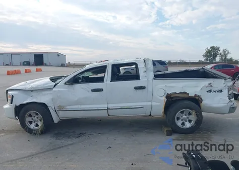 2008 Dodge Dakota Laramie z USA, uszkodzony, nr VIN 1D7HW58N08S562470